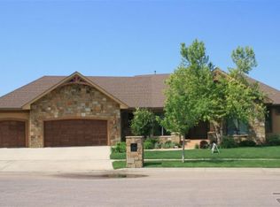 6209 S Landau Cir, Sioux Falls, SD 57108