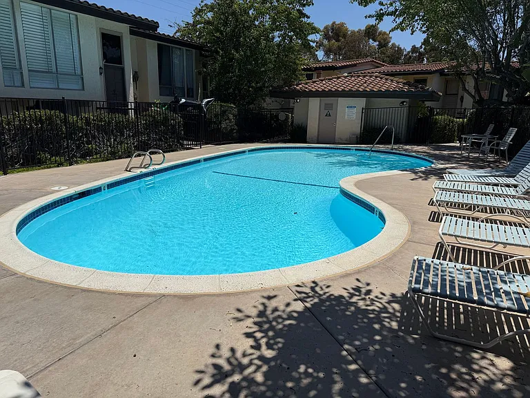 2404 Altisma Way #D — Photo 20