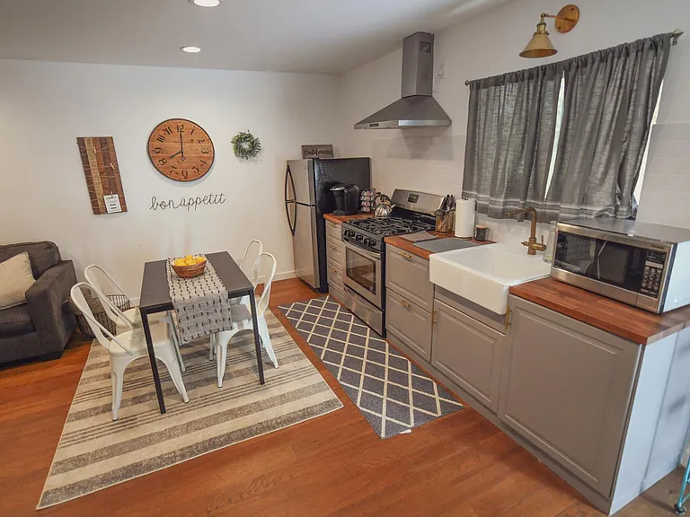 5534 Alcove Ave — Photo 5