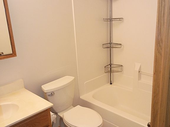 Full bathroom on upper level