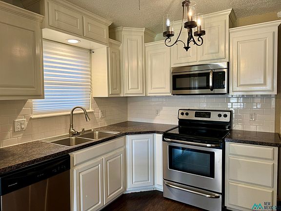 3rd image of 205 Merrill Dr
