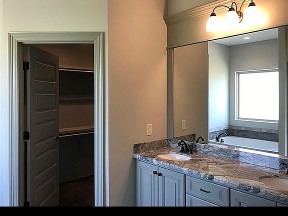 3rd image of 17494 Jaycee Rd