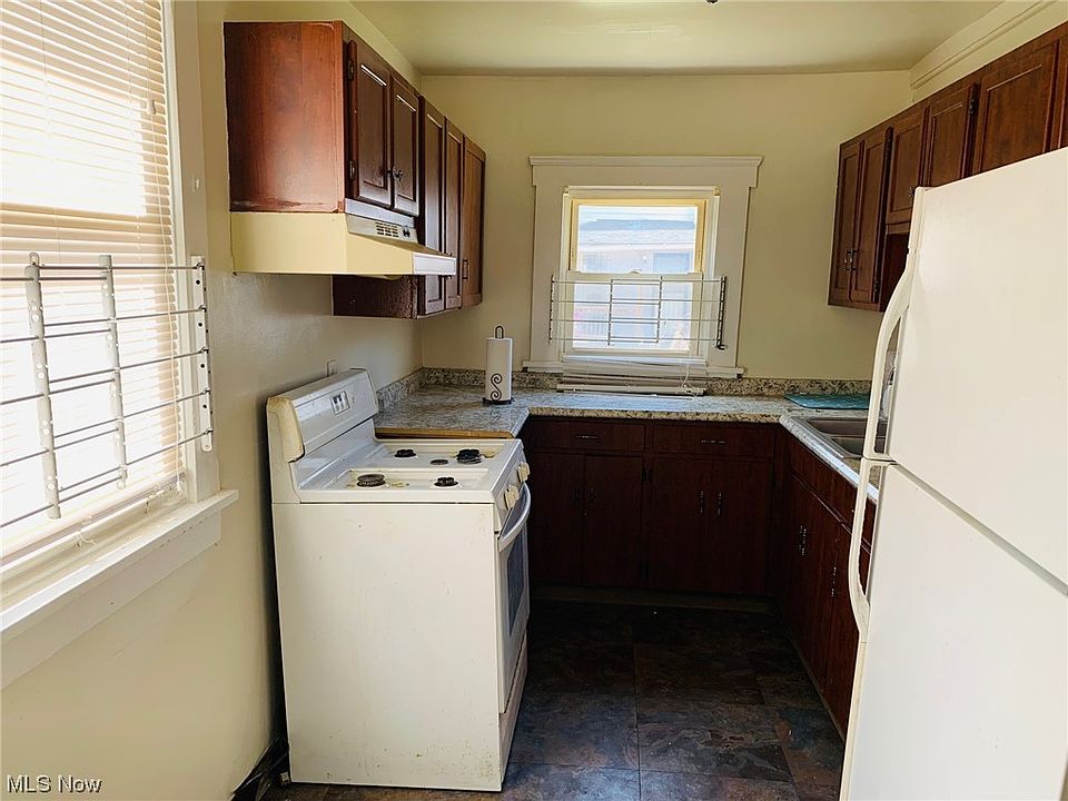 7702 Lockyear Ave, Cleveland, OH 44103 | Zillow