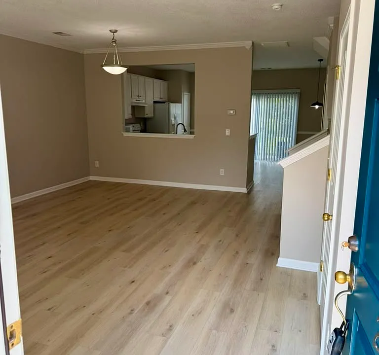 27 Stratus Ct