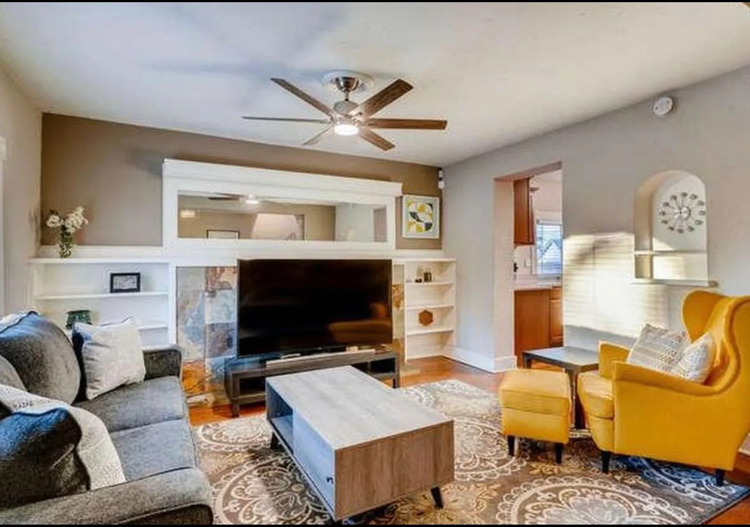 Modern Jefferson Park Living | 3 Bed + 4 Bath Near Restaurants, Breweries & Downtown Denver — Photo 2