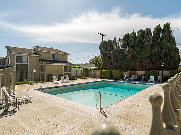 2nd image of 43 Bahia Cir