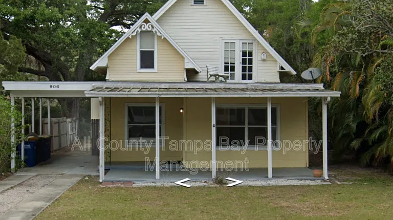 906 Jones St #A — Photo 1