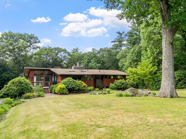 64 Woodside Rd, Harvard, MA 01451