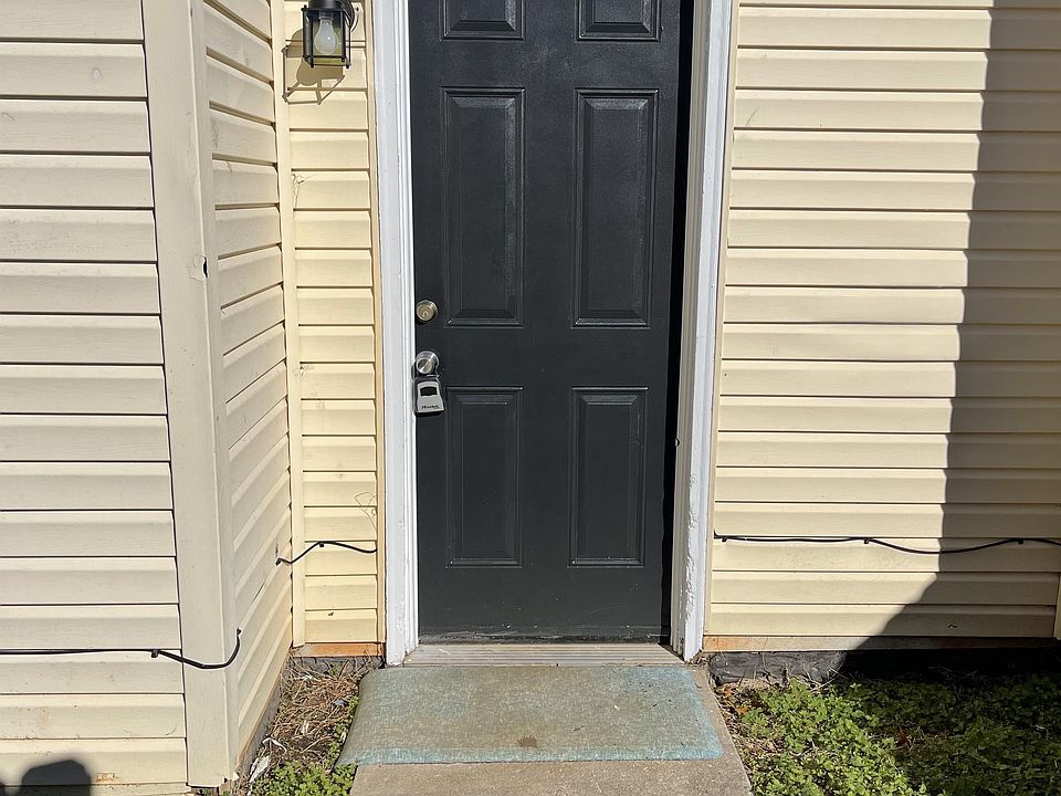 1st image of 9128 Cedarpark Ln APT A