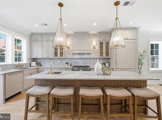 4611 43rd Pl NW, Washington, DC 20016