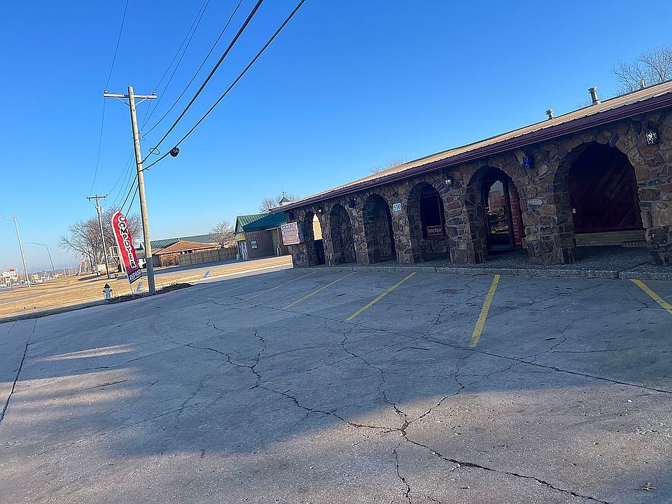 1st image of 510 NE Washington Blvd