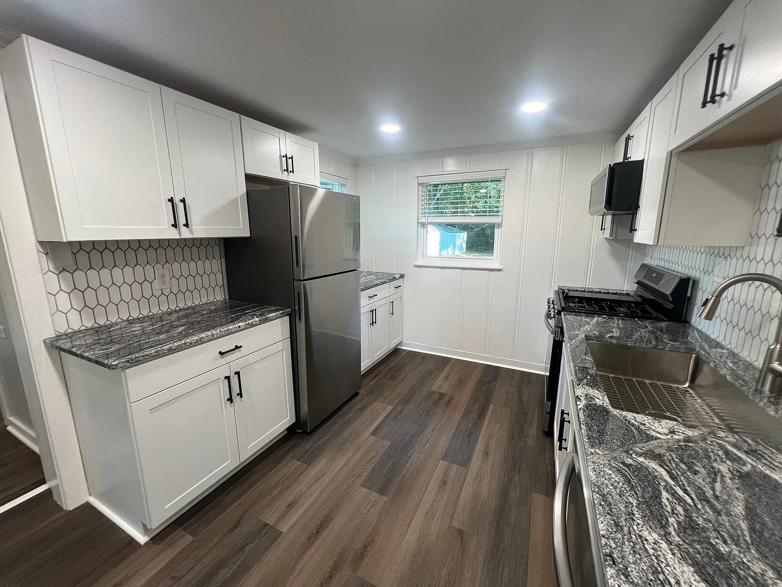 2 bed, 1178 sqft, $1,600 — Photo 3