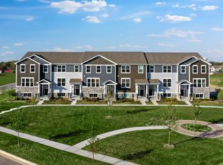 203 Settlers Pl, West Dundee, IL 60118