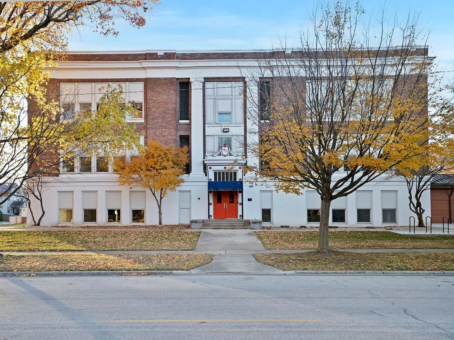 Boyd Lofts — Photo 2