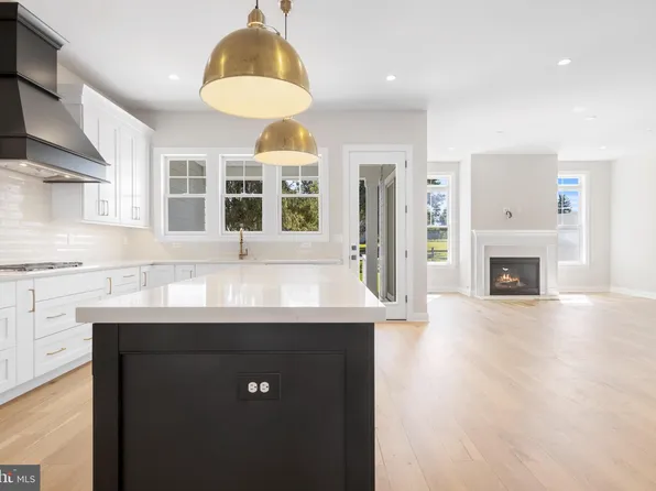 6196 Argos Dr, Blue Bell, PA 19422