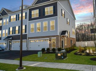 52 Autumn Park Dr, Medford, NJ 08055