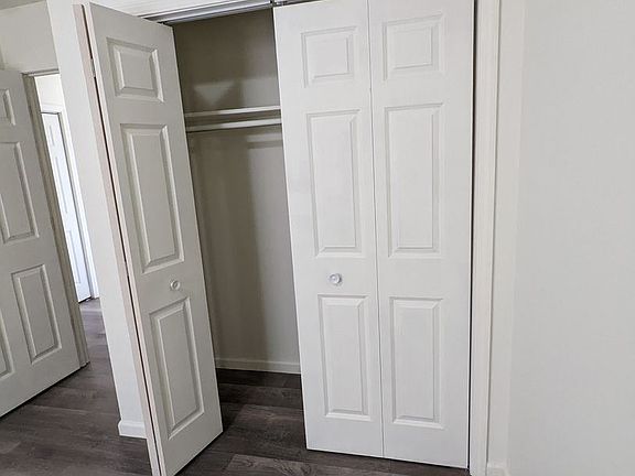 3rd image of 2933 Leeway Dr APT D