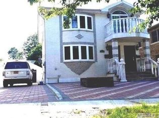 5718 253rd St, Little Neck, NY 11362
