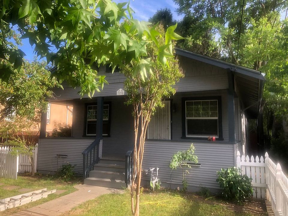 2nd image of 3292 9th Ave