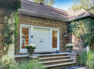 772 Galloping Hill Rd, Franklin Lakes, NJ 07417