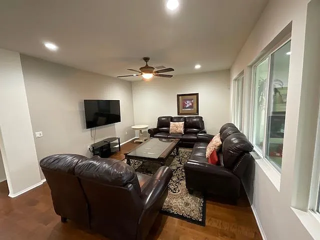 19410 Graham Ln — Photo 43