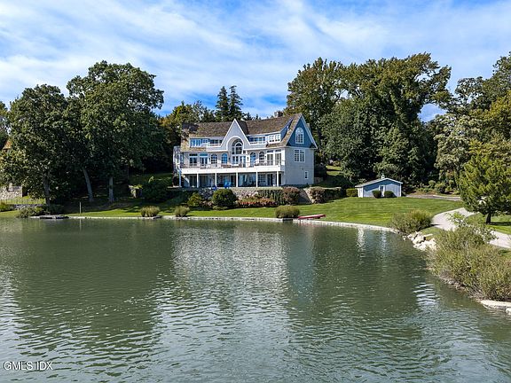 3rd image of 117 Meadow Rd