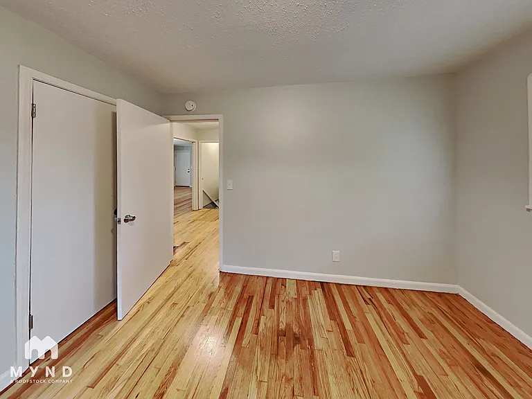 921 N Highland Dr — Photo 11