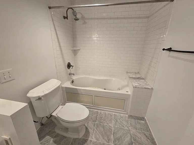 518-530 Gregory Ave #C405 — Photo 27