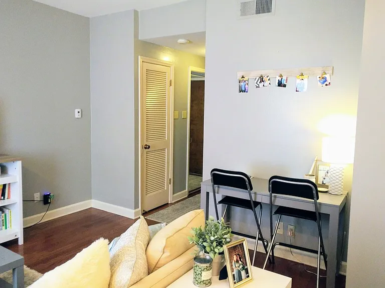 109 N Main St #1004 — Photo 11