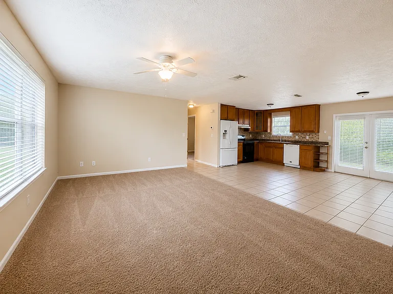 1224 Hamilton Ave — Photo 4