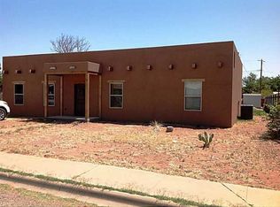 902 Crockett St, Van Horn, TX 79855