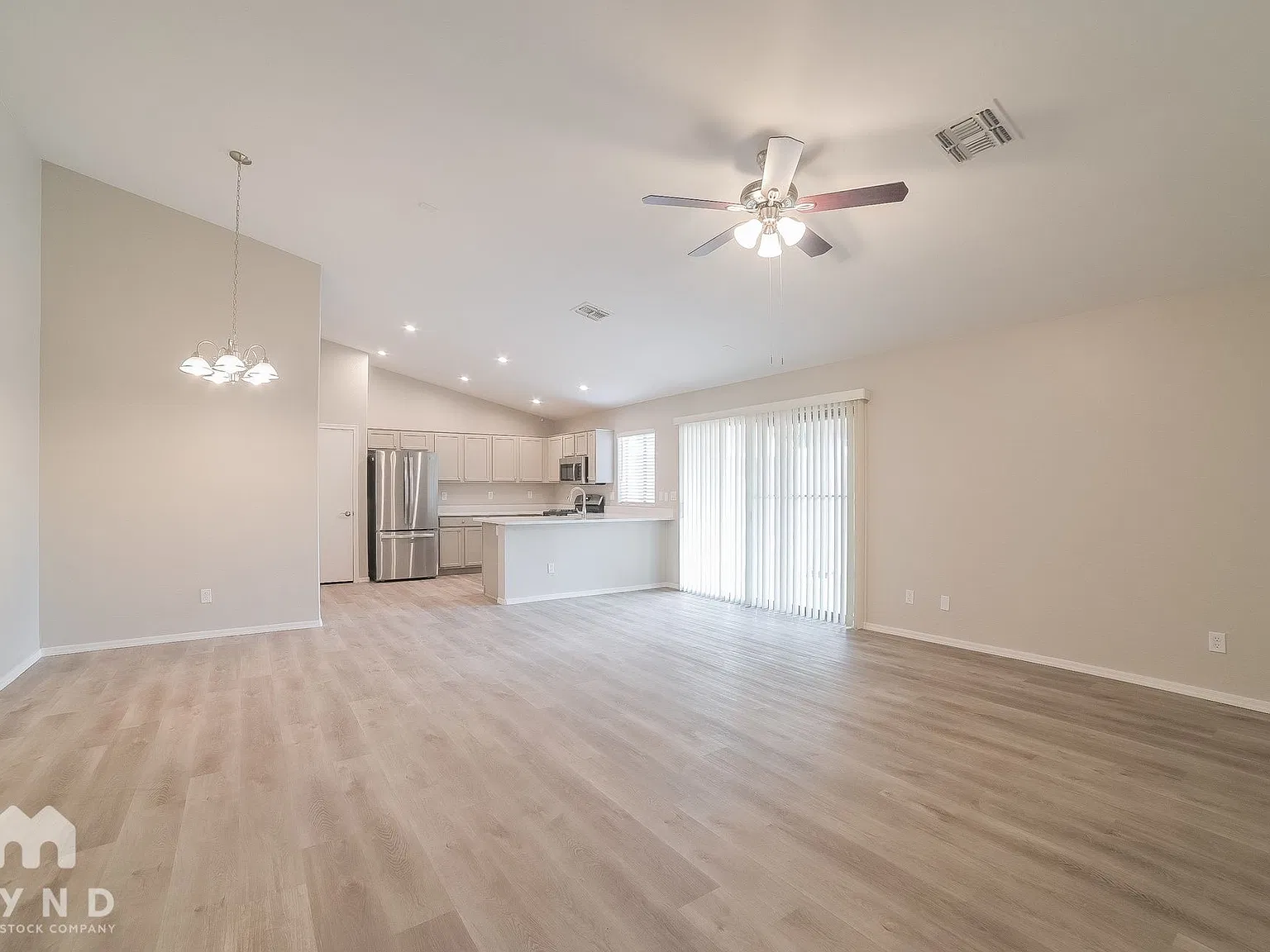 4 bed, 2.0 bath, 1628 sqft, $2,115 — Photo 3