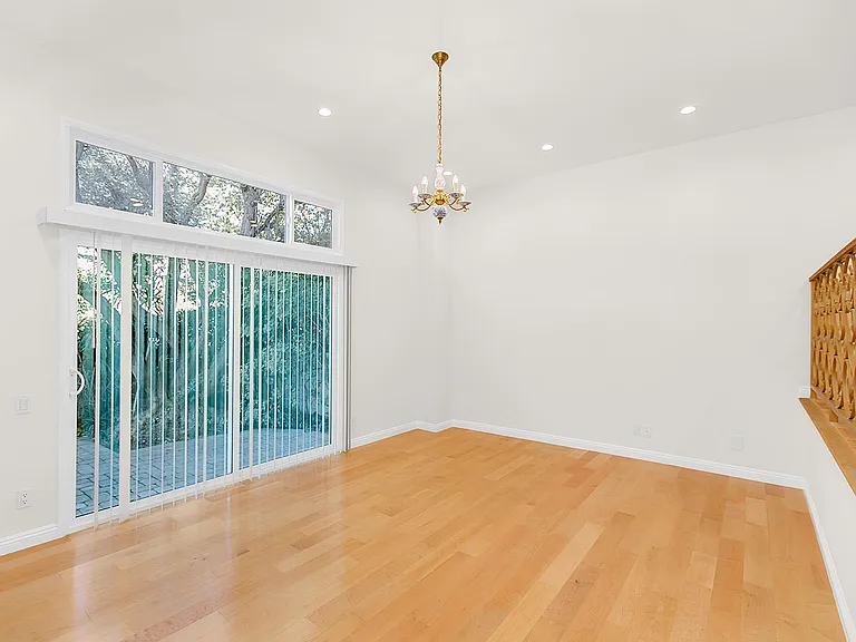 1745 Selby Ave #20 — Photo 1