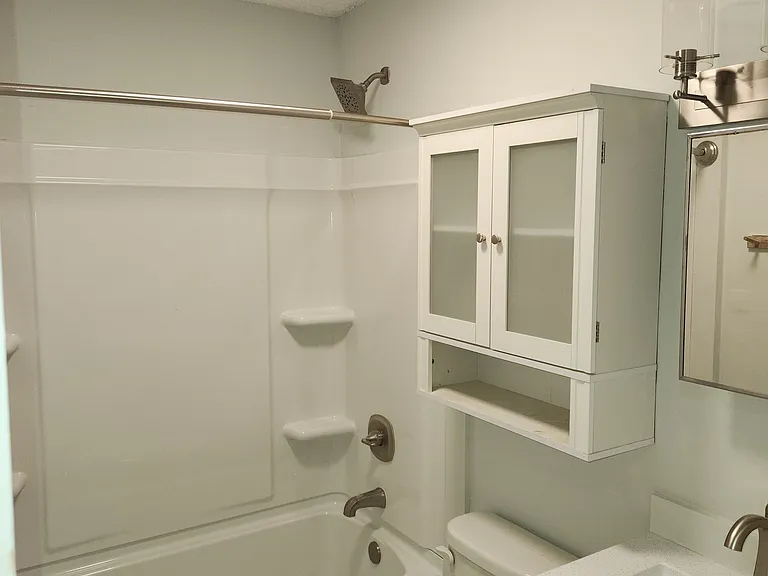 4634 Manchester Dr — Photo 12