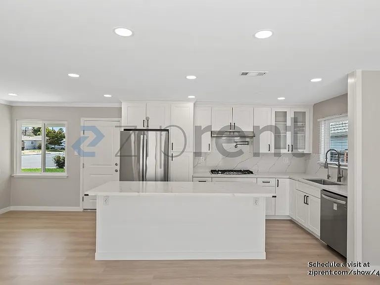 1723 Laine Ave — Photo 11