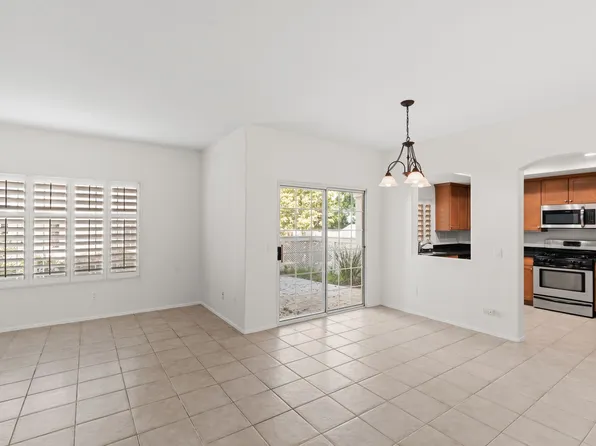 1898 Matin Cir Unit 189, San Marcos, CA 92069