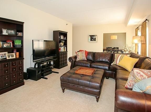 3rd image of 470 W Mahogany Ct Unit 212