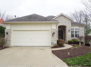 538 Deer Path Ln, Northfield, OH 44067