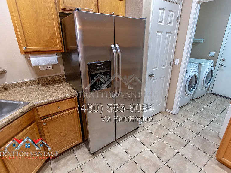 1423 N 81st Ave — Photo 15