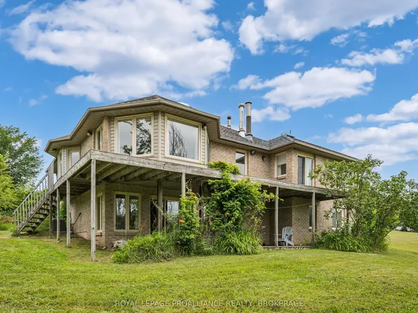 3570 Desert Lake Rd, South Frontenac, ON K0H 1W0