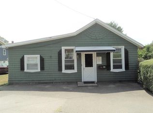 215 Oneil Rd, Somerset, MA 02725