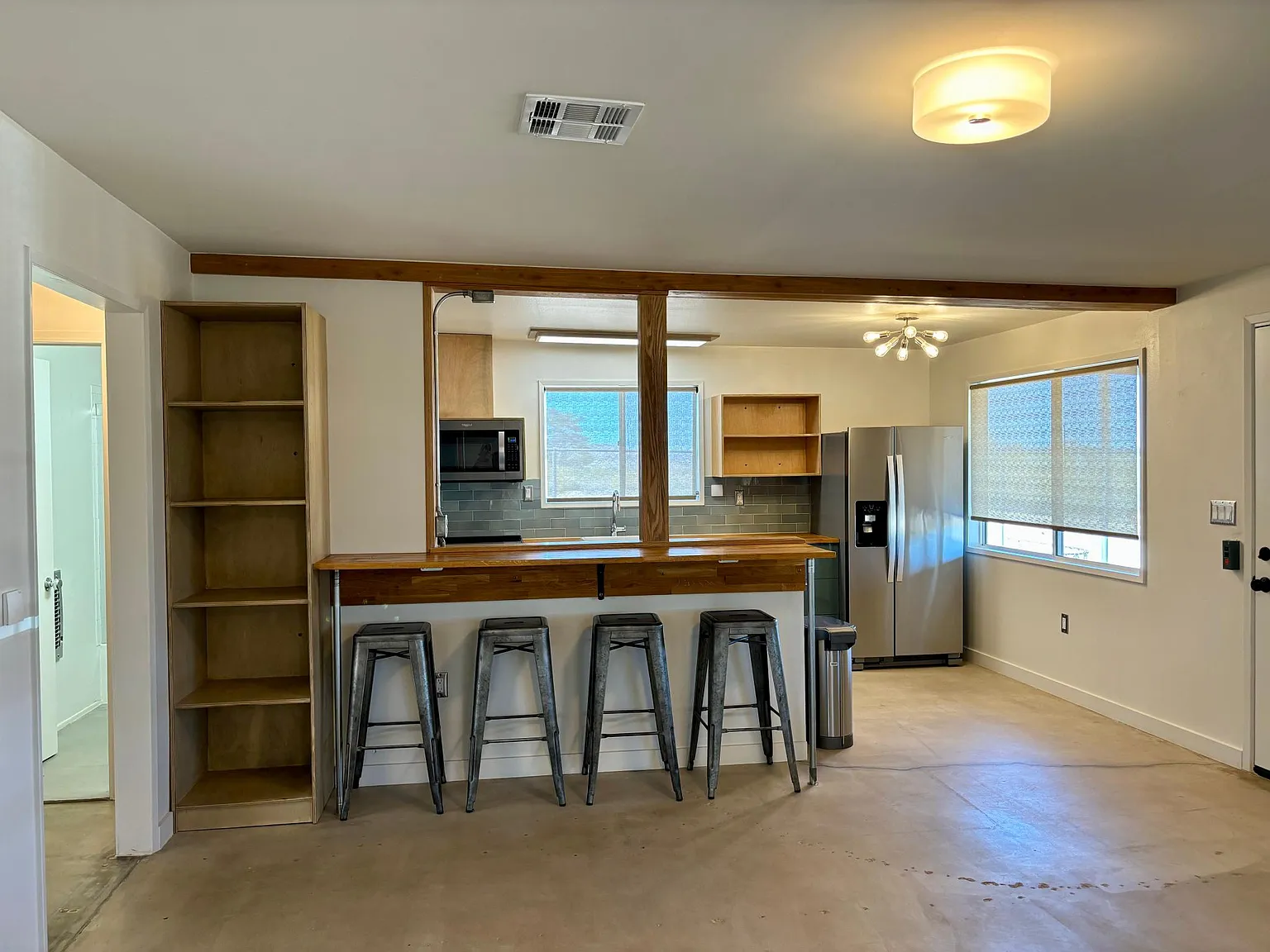 57623 Lone Tree Ln — Photo 1