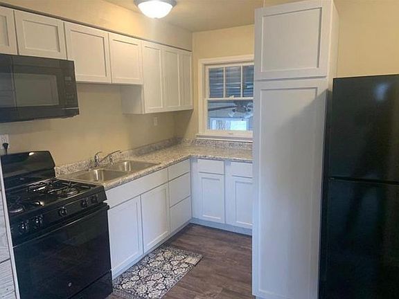2nd image of 780 Riverlane Dr