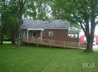 39670 Willow Rd, New Boston, MI 48164