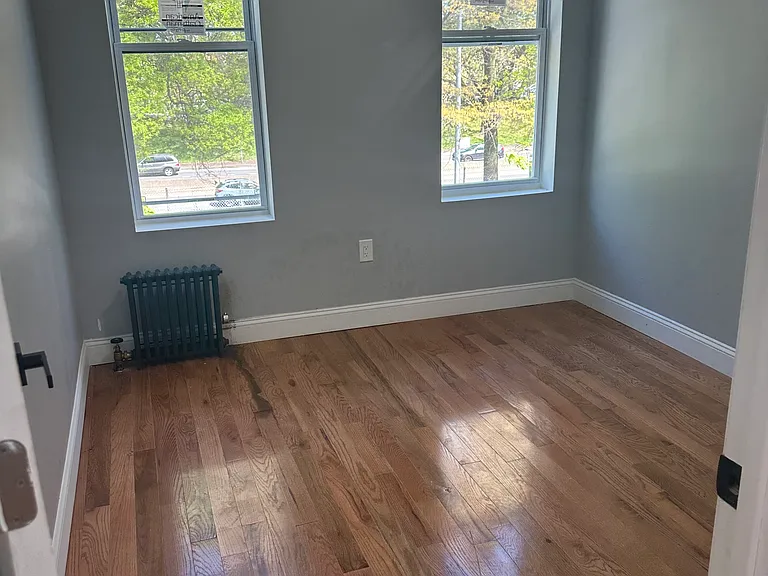 1319 Harrod Ave #4 — Photo 5