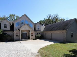 18200 N Barnett School Rd #R, Clark, MO 65243