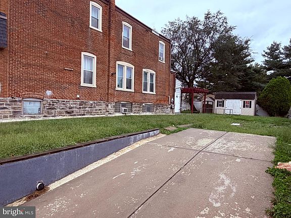 3rd image of 308 Princeton Ave