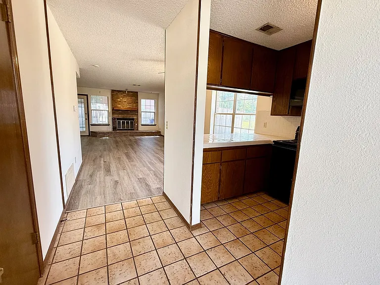 3202 Barley Ct — Photo 3