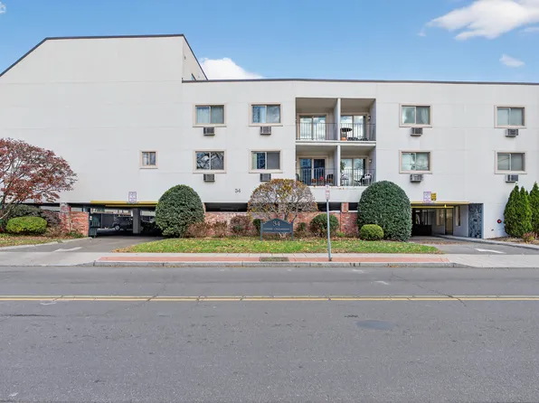 34 Crescent Street APT 2D, Stamford, CT 06906