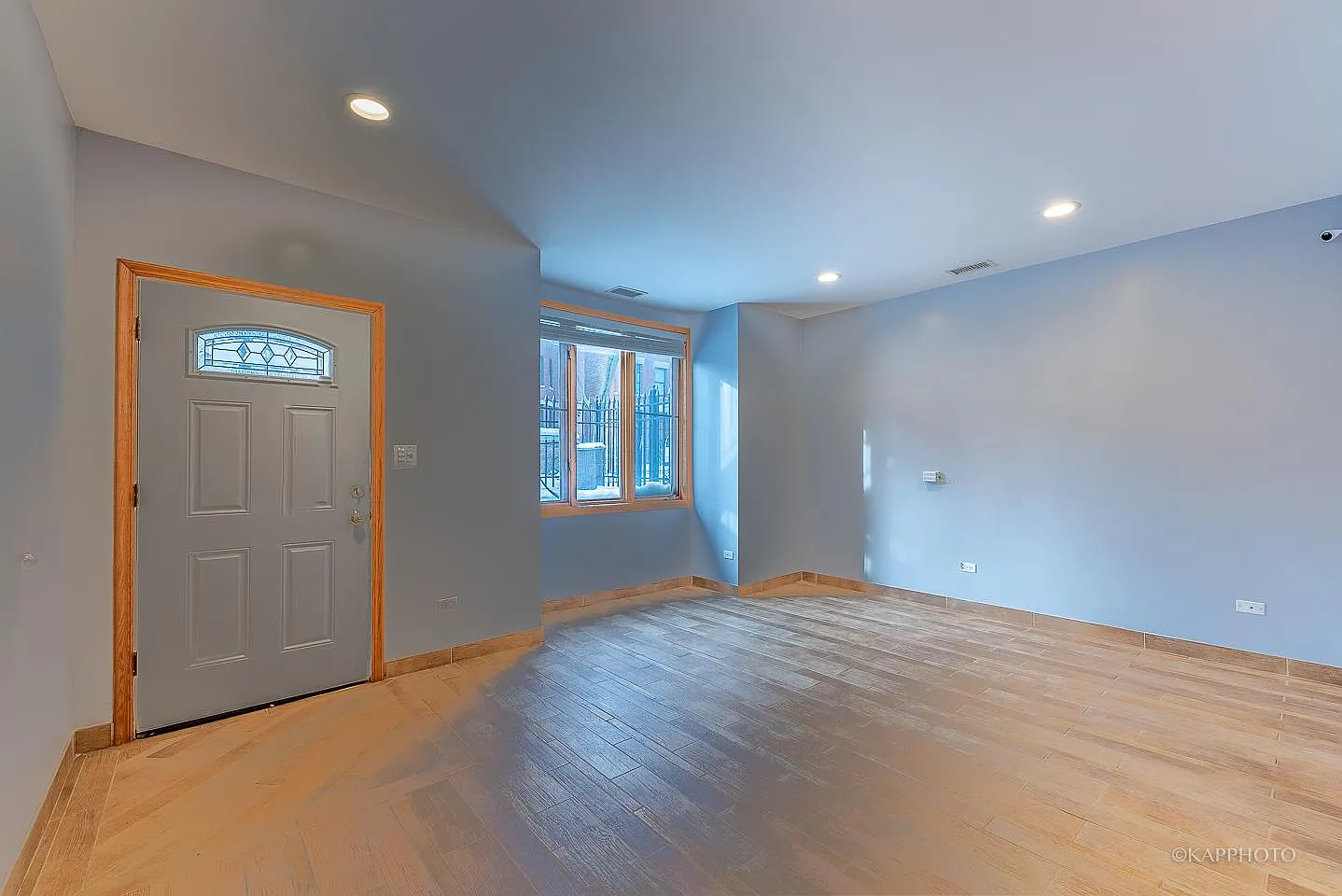 3 bed, 1170 sqft, $2,600 — Photo 4